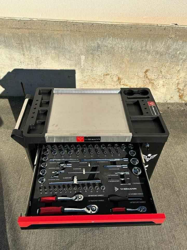 Brand New toolbox