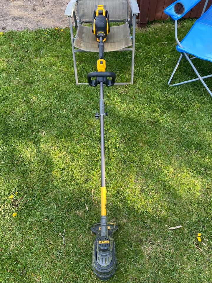 DEWALT FLEXVOLT 60V MAX String Trimmer, Brushless