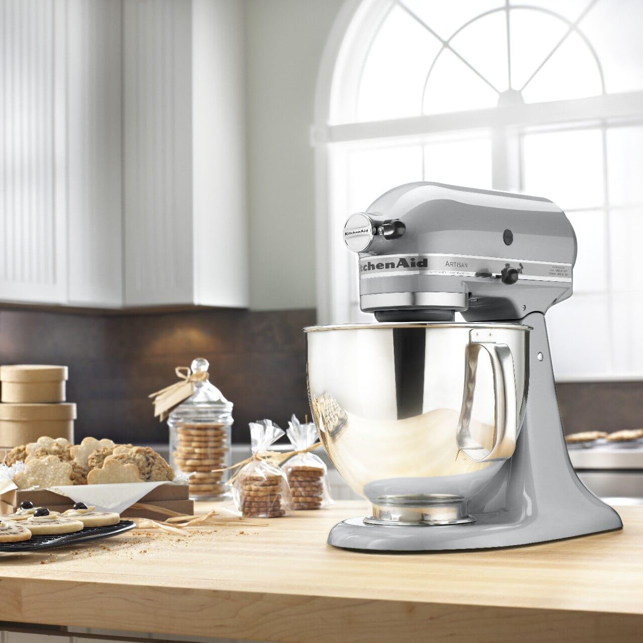 KitchenAid Artisan Series 5-Quart Tilt-Head Stand Mixer - KSM150PS, Milkshake