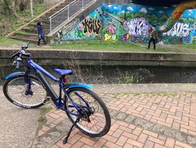 Swifty Electric Mountain Bike with Semi-Integrated Battery