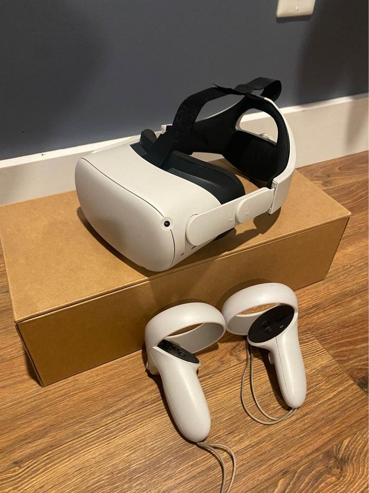 Oculus quest two with battery strap.