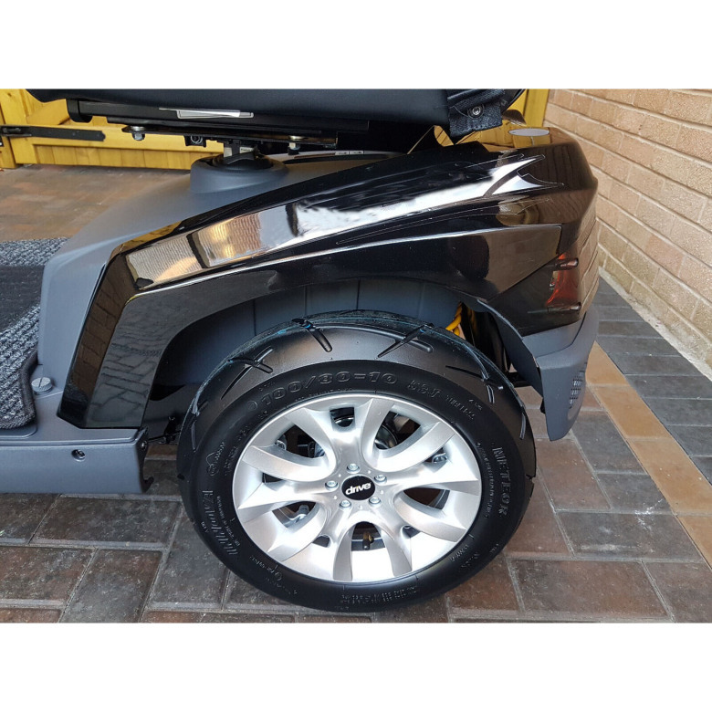 MOBILITY SCOOTER DRIVE ROYALE 4.ALL TERRAIN MOBILITY SCOOTER.WARRANTY.DELIVERY