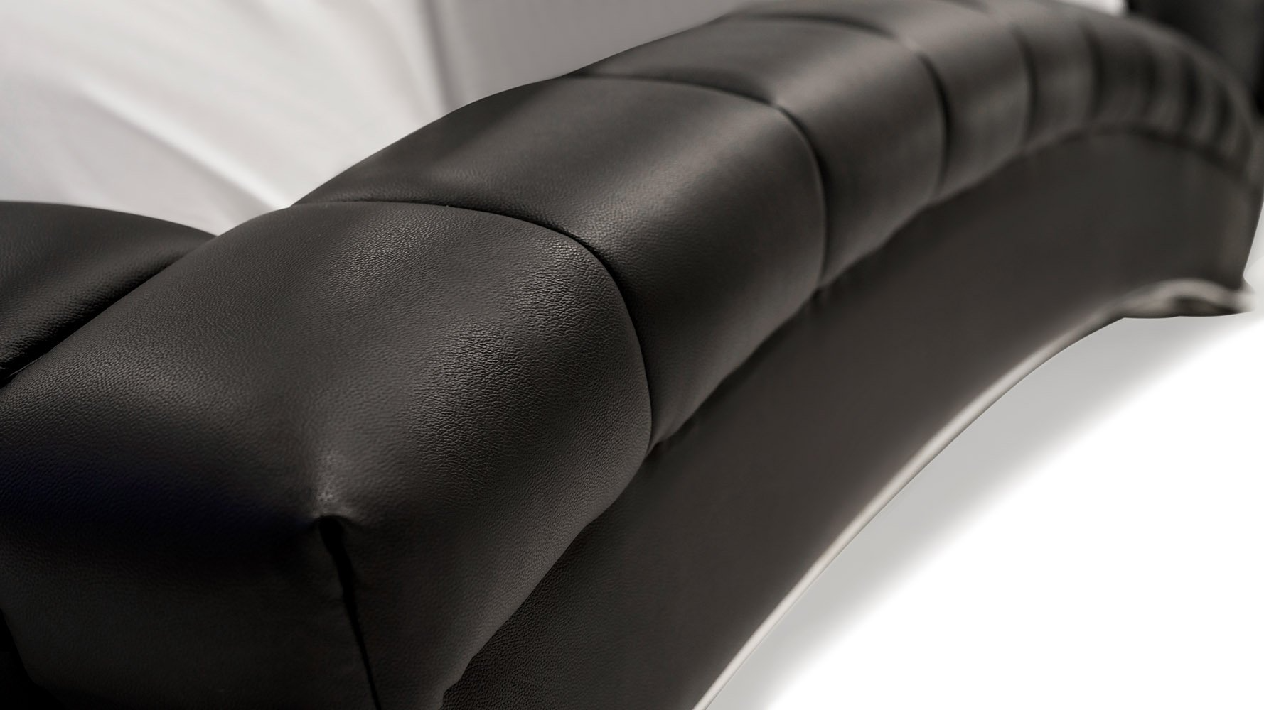 【Furniture】Modern Adonis Black Tufted Genuine Leather Platform Bed - King