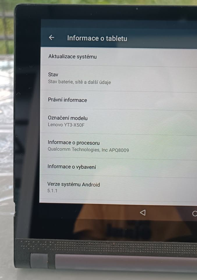 Tablet Lenovo Yoga Tab / 16GB / Wifi / 2GB RAM / 10