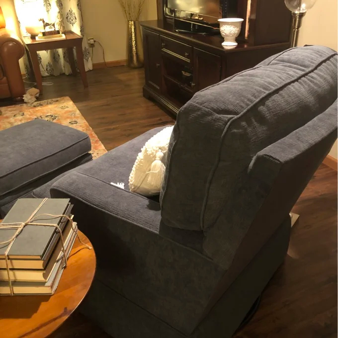 【Furniture】Highgrove Swivel Glider and Ottoman
