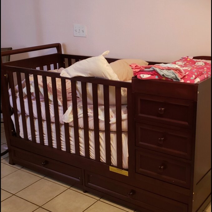 【Baby&Kids】Brnaba 2-in-1 Convertible Crib and Changer