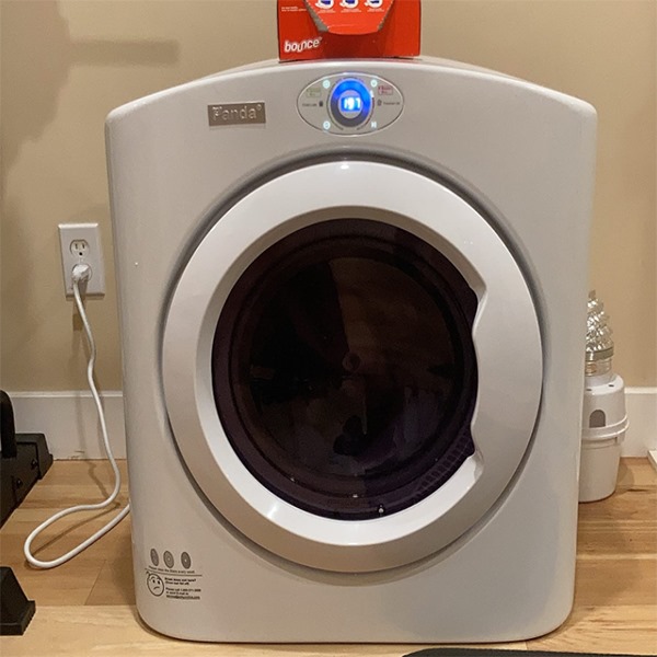 Panda PAN865W 2.6 cu.ft Compact Laundry Dryer