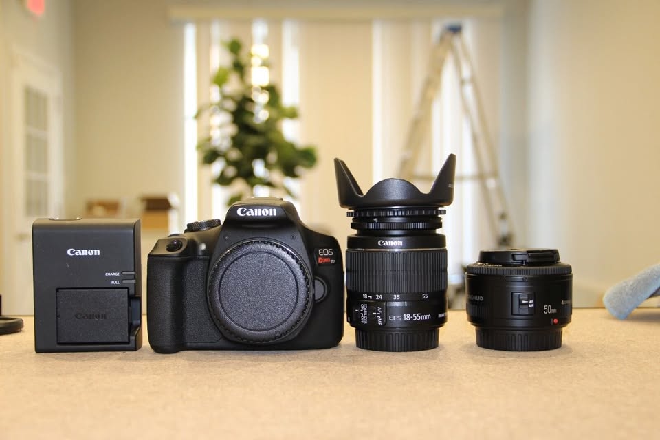 EOS Rebel T7 DSLR Camera2 Lens Kit with EF18-55mm + EF 75-300mm Lens, Black