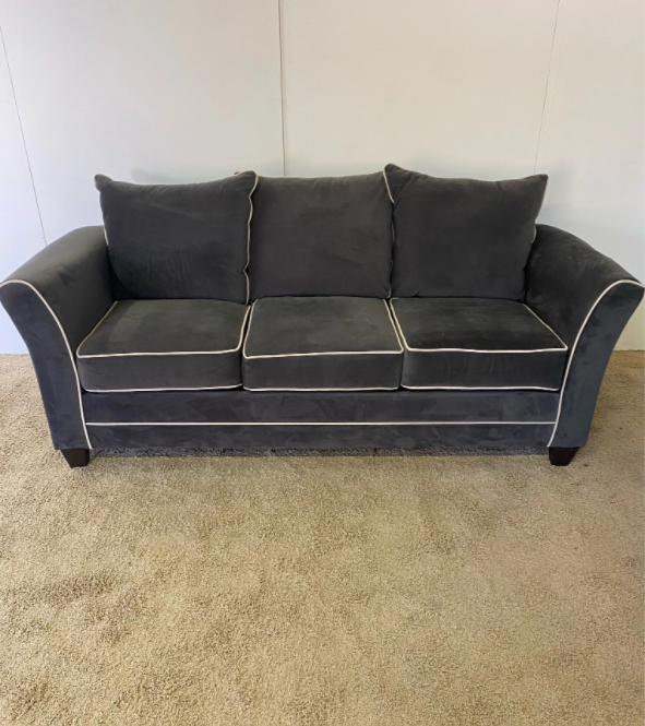 Couch and Loveseat-gra