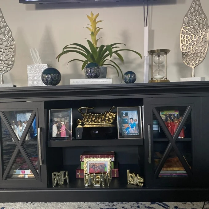 【Furniture】TV Stand for TVs up to 65