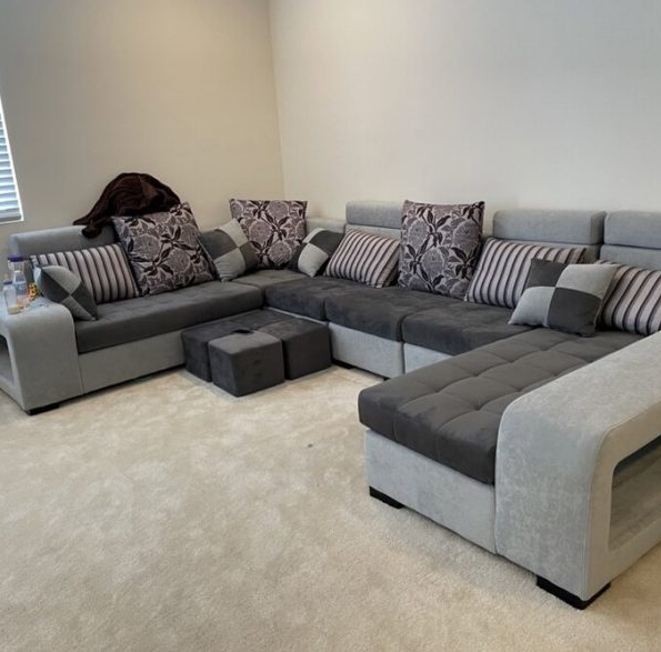 Alemanno 142″ Wide Microfiber/Microsuede Corner Sectional