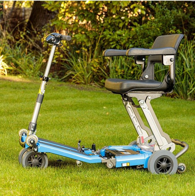 LUGGIE BLUE Folding Travel Mobility Boot Scooter FULLY SERVICED